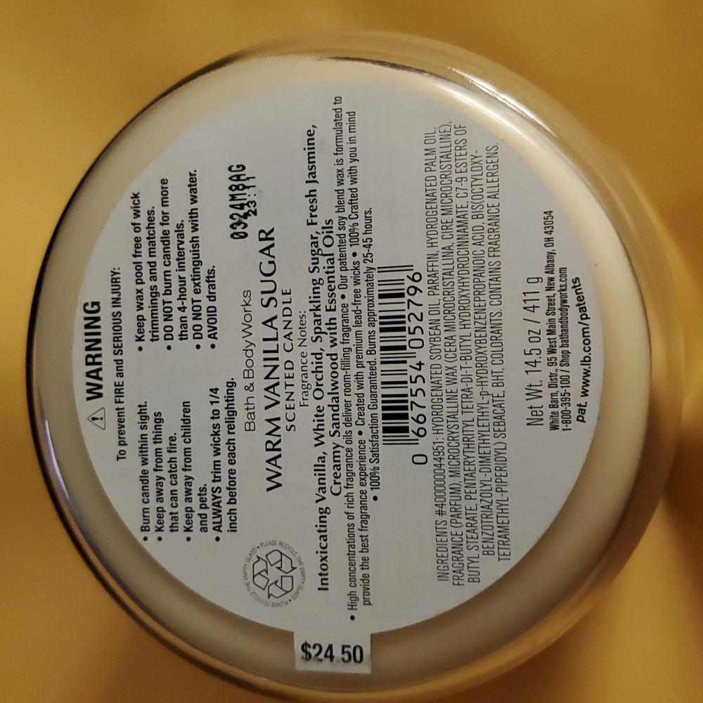 Bath & Body Works Warm Vanilla Sugar Candle with Copper and Cream Design - Picture 6 of 8